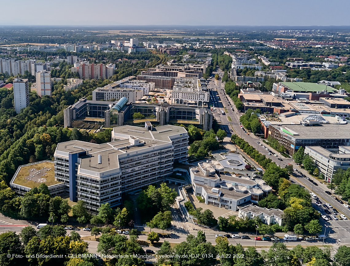 22.07.2022 - Rentenversicherung und Perlach PLaza in Neuperlach